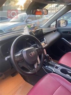 تۆیۆتا کۆرۆلا کرۆس